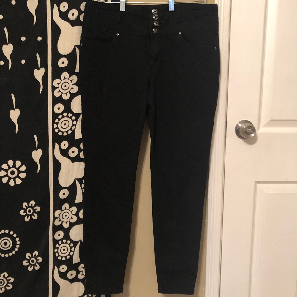 Black Jeans